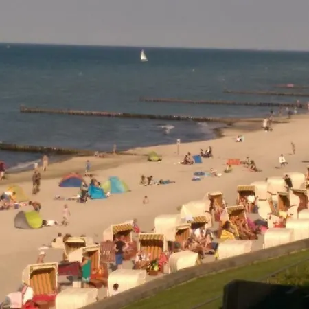 Strandblick Mit Garten