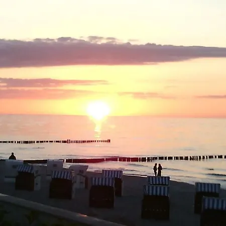 Strandblick Mit Garten 아파트